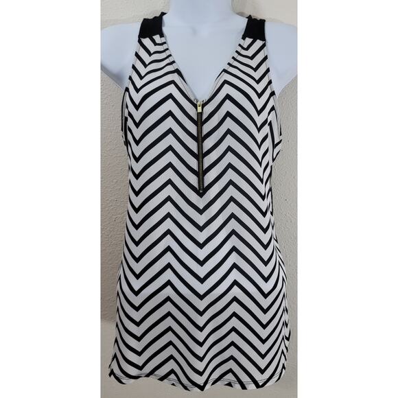 Express Black White Chevron Print Tank Top Small - Picture 1 of 5